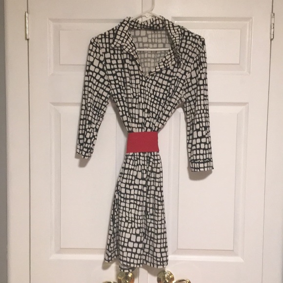 Black and White dress - Picture 1 of 4